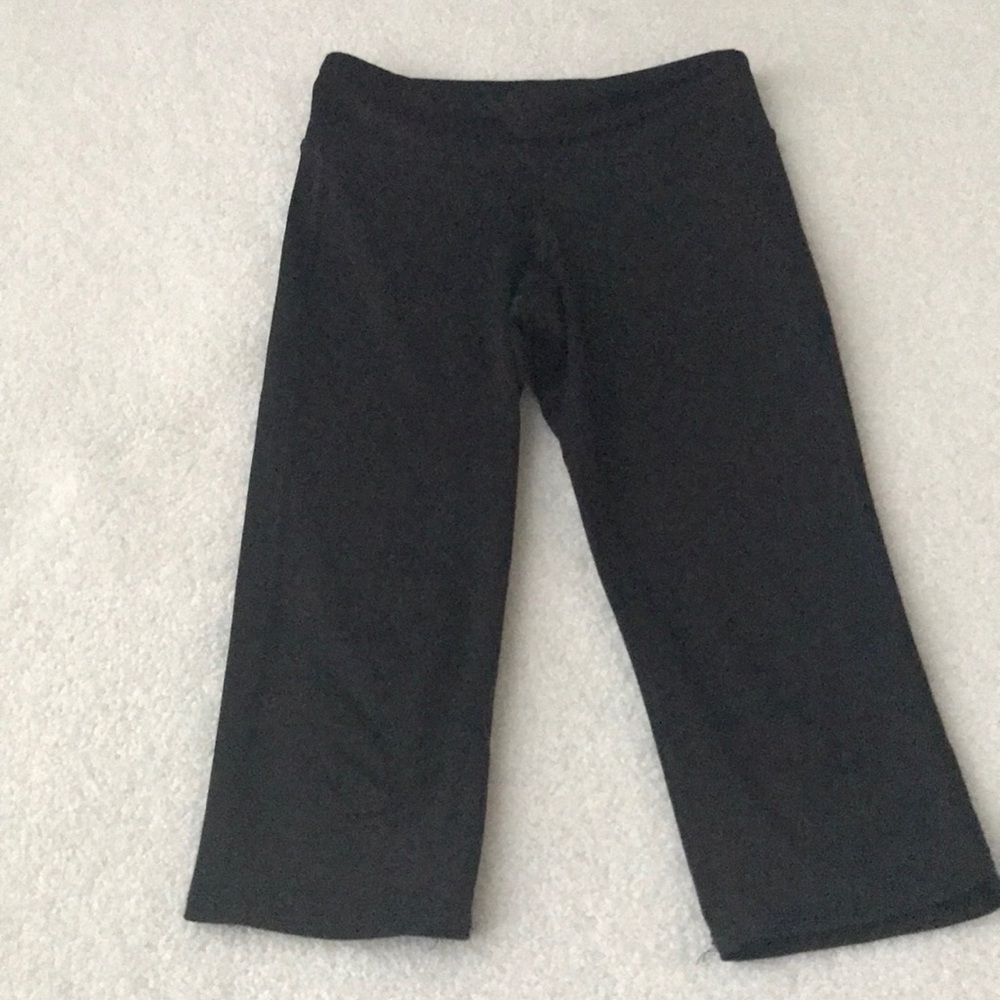 Old Navy Active Capris Black Girls Medium